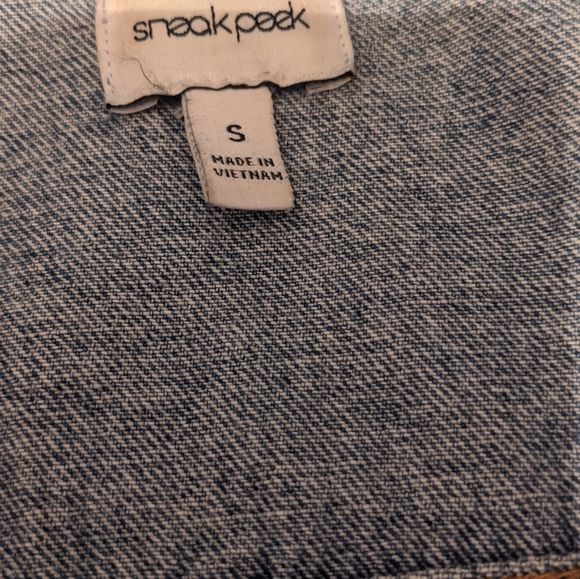 Oversized denim jacket size small - Picture 3 of 3